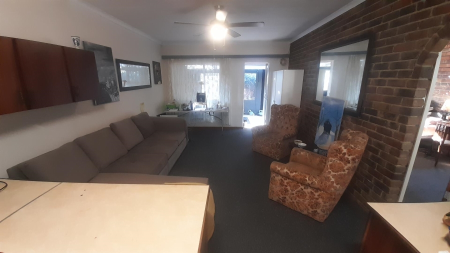1 Bedroom Property for Sale in Meerhof North West